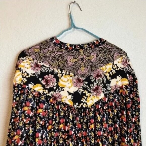 FREE PEOPLE Wildflower Fields Henley Top - Picture 6 of 12